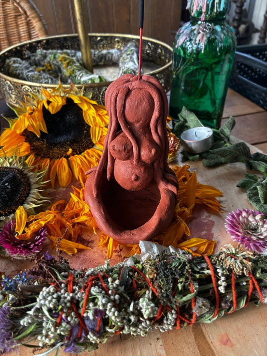 Unieke Terracotta Godin – Het Symbool van Moeder Aarde
